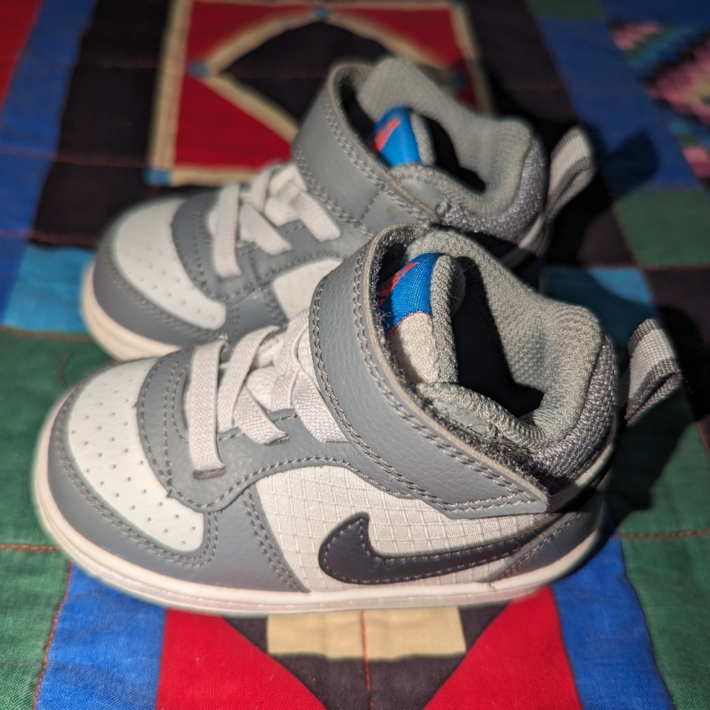 Toddler Nike sneakers